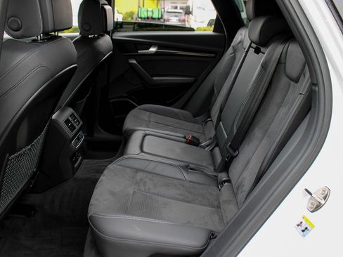 Used 2021 Audi SQ5 Premium Plus w/ Premium Plus Package image 18