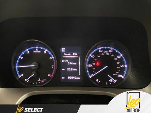 Used 2017 Toyota RAV4 LE w/ Carpet Mat Package AWD/4WD image 20