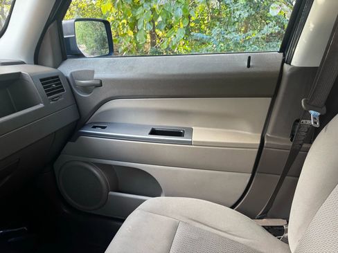 Used 2007 Jeep Patriot Sport image 10
