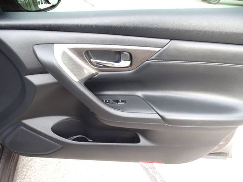 Used 2014 Nissan Altima 2.5 SL FWD image 38