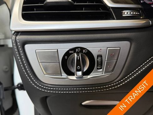 Used 2020 BMW M760i xDrive w/ Luxury Rear Seating Package AWD/4WD image 19