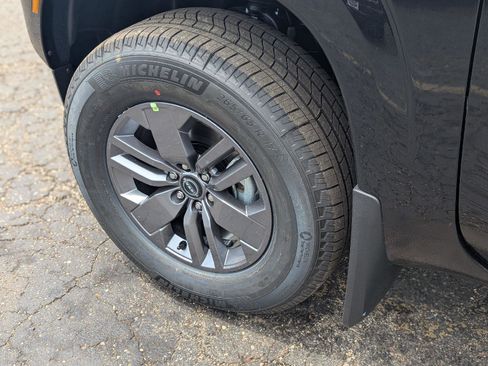 New 2026 Nissan Frontier SV AWD/4WD image 30