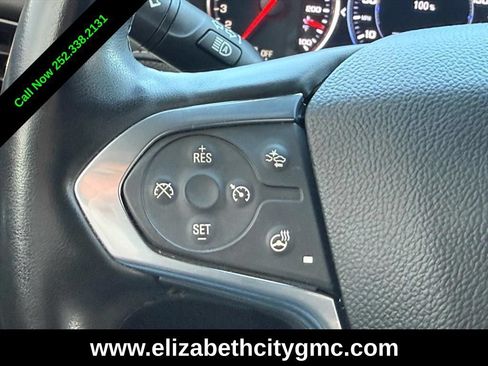 Used 2023 Chevrolet Traverse Premier AWD/4WD image 22