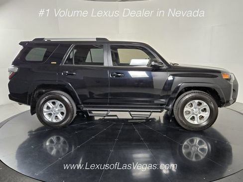 Used 2024 Toyota 4Runner SR5 Premium AWD/4WD image 7