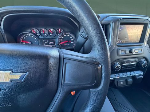 Used 2020 Chevrolet Silverado 1500 Custom w/ Custom Value Package image 20