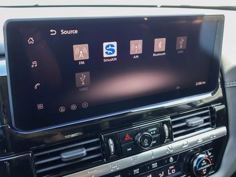 New 2026 Nissan Pathfinder Platinum FWD image 5