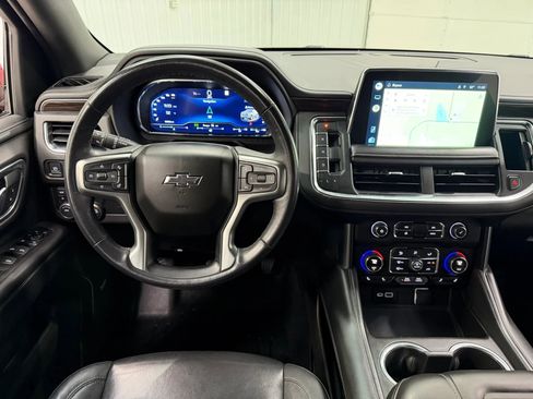 Used 2022 Chevrolet Suburban Z71 w/ Luxury Package AWD/4WD image 20