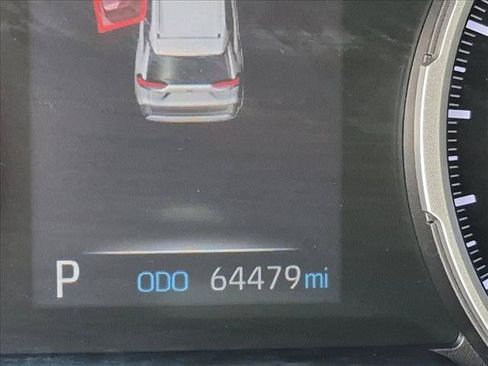 Used 2020 Toyota RAV4 XLE w/ Convenience Package AWD/4WD image 10