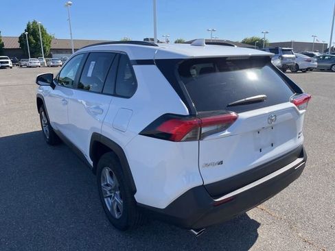 Used 2025 Toyota RAV4 XLE AWD/4WD image 7