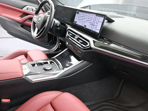 Used 2024 BMW 430i Coupe w/ Convenience Package RWD image 18