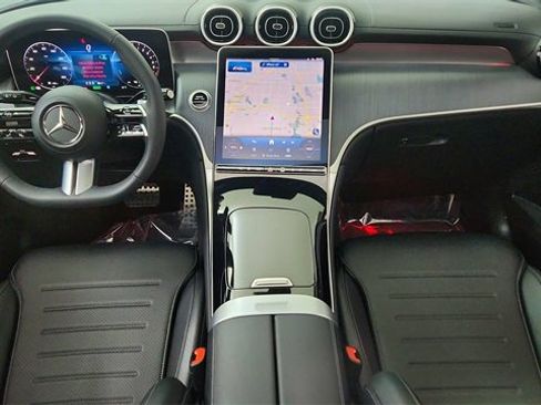 Used 2025 Mercedes-Benz GLC 350e GLC 350e image 21