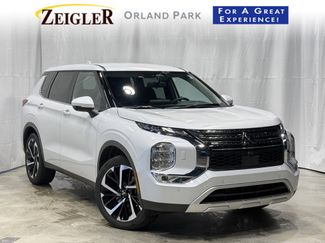 Used 2024 Mitsubishi Outlander SE video 1
