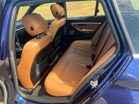 Used 2018 BMW 330i xDrive Wagon AWD/4WD image 7