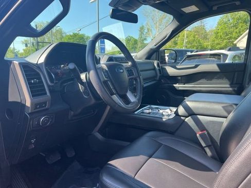 Used 2021 Ford Expedition XLT AWD/4WD image 2