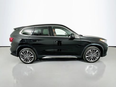Used 2025 BMW X1 xDrive28i w/ Convenience Package AWD/4WD image 4