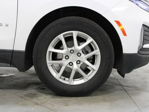 Used 2023 Chevrolet Equinox LT image 12