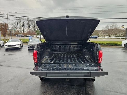 Used 2015 Ford F150 Lariat w/ Equipment Group 502A Luxury image 9