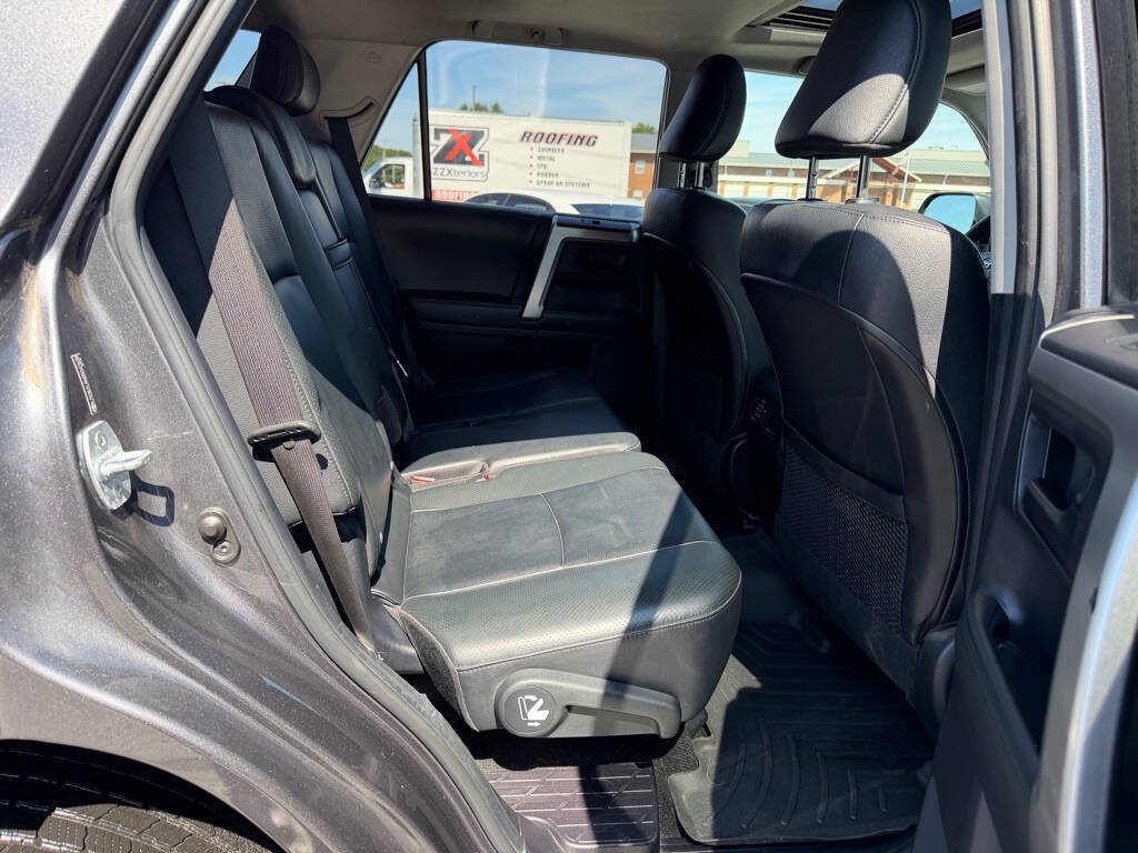 Used 2011 Toyota 4Runner Limited AWD/4WD image 16