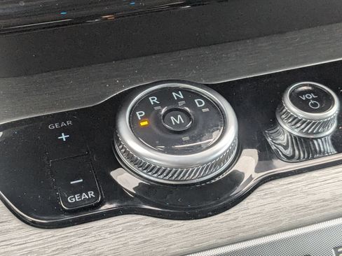 Used 2025 Ford Expedition Platinum AWD/4WD image 26