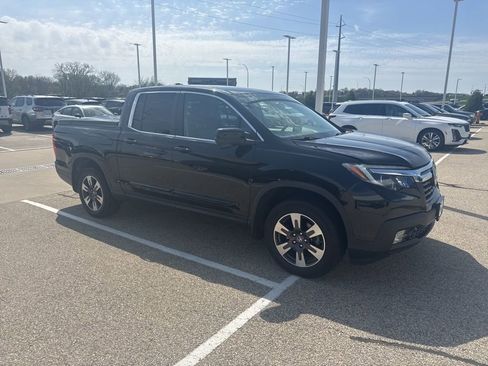 Used 2018 Honda Ridgeline RTL-T image 2
