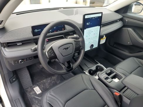 New 2026 Ford Mustang Mach-E Premium image 20