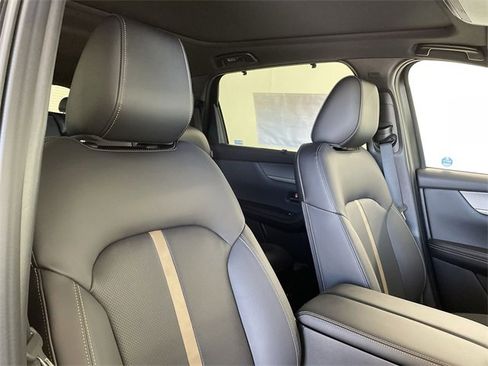 New 2025 MAZDA CX-70 Plug-In Hybrid w/ Premium Plus image 19