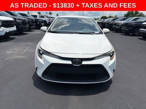 Used 2021 Toyota Corolla LE w/ LE Convenience Package FWD image 2