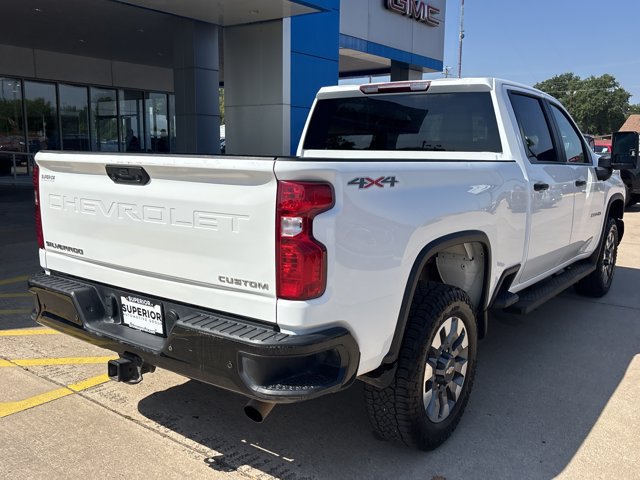Used 2024 Chevrolet Silverado 2500 Custom AWD/4WD image 3
