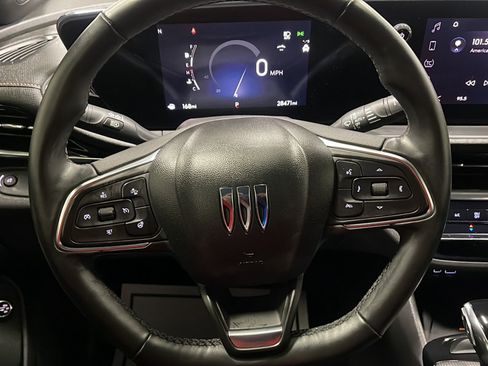 Used 2024 Buick Envista Avenir FWD image 4