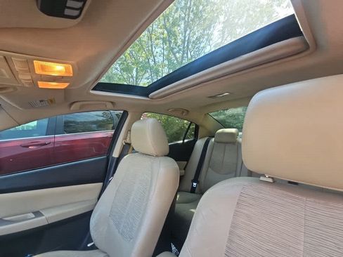 Used 2009 MAZDA MAZDA6 s Touring w/ Moonroof & Bose Pkg FWD image 8