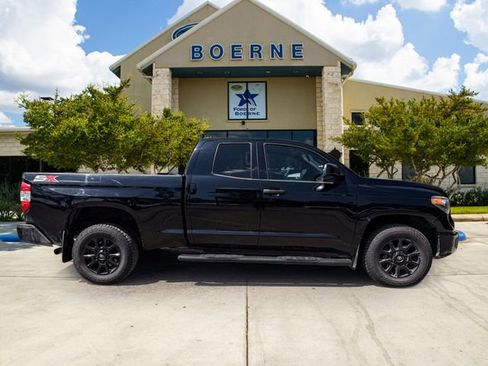 Used 2020 Toyota Tundra SR5 w/ SX Package RWD image 5