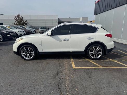Used 2014 INFINITI QX50 Journey image 3
