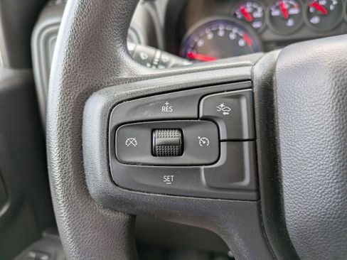 Used 2022 Chevrolet Silverado 1500 Custom image 20