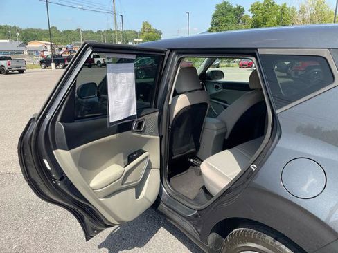 Used 2020 Kia Soul LX FWD image 21