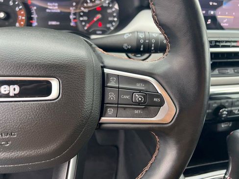 Used 2022 Jeep Compass Limited image 37