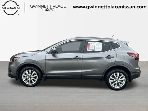 Used 2020 Nissan Rogue Sport SV image 8