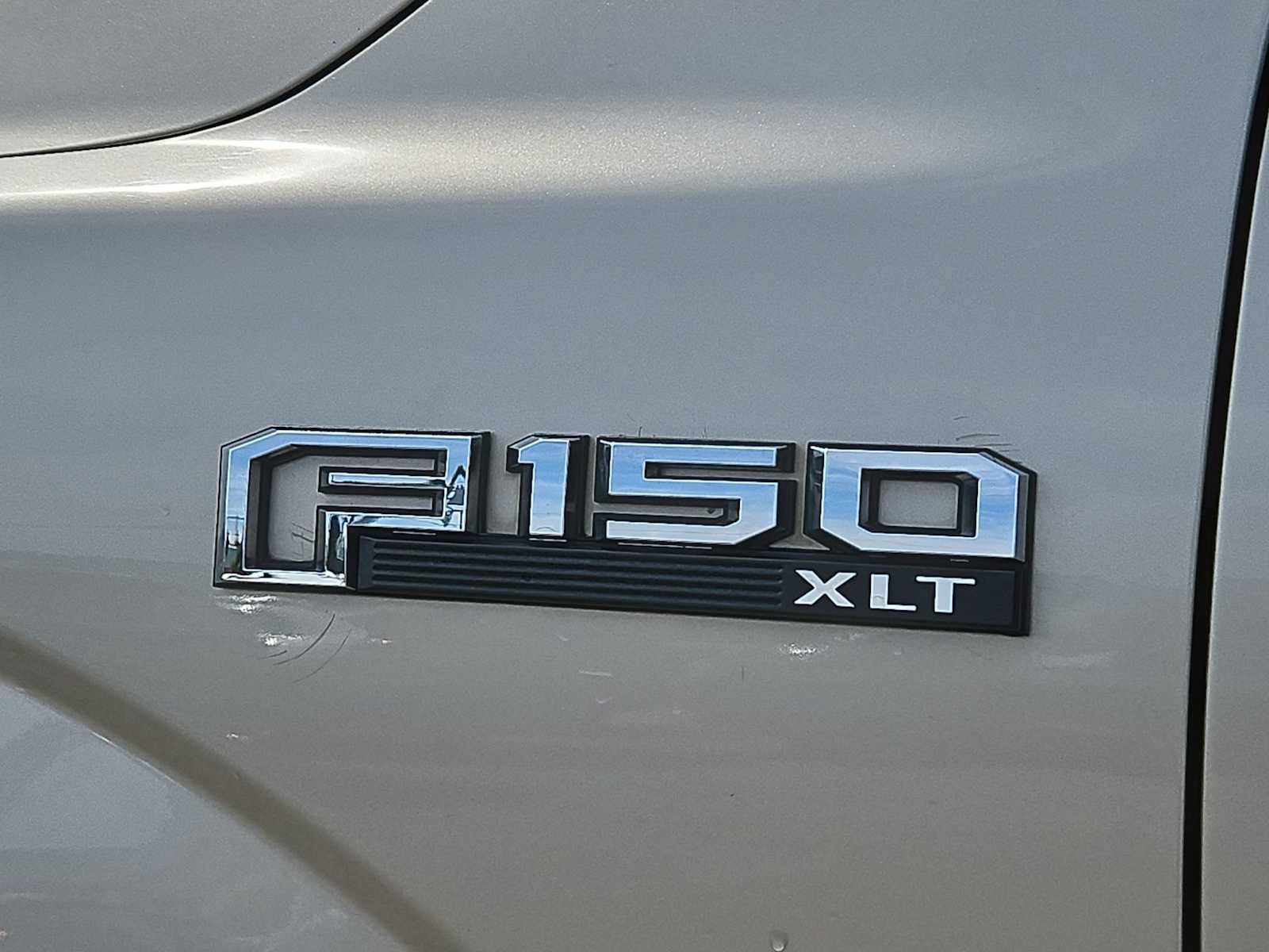 Used 2018 Ford F150 XLT w/ Equipment Group 302A Luxury RWD image 10