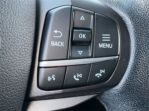 Used 2020 Ford Explorer XLT image 26