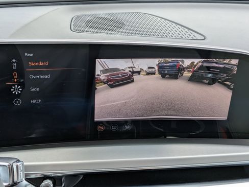Certified 2024 Cadillac Lyriq Luxury AWD/4WD image 31