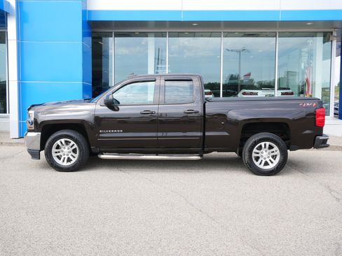 Certified 2018 Chevrolet Silverado 1500 LT w/ All Star Edition AWD/4WD image 5