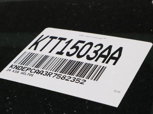 Used 2024 Kia Seltos LX AWD/4WD image 32