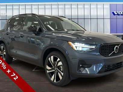 New 2026 Volvo XC40 B5 Ultra w/ Protection Package Premier