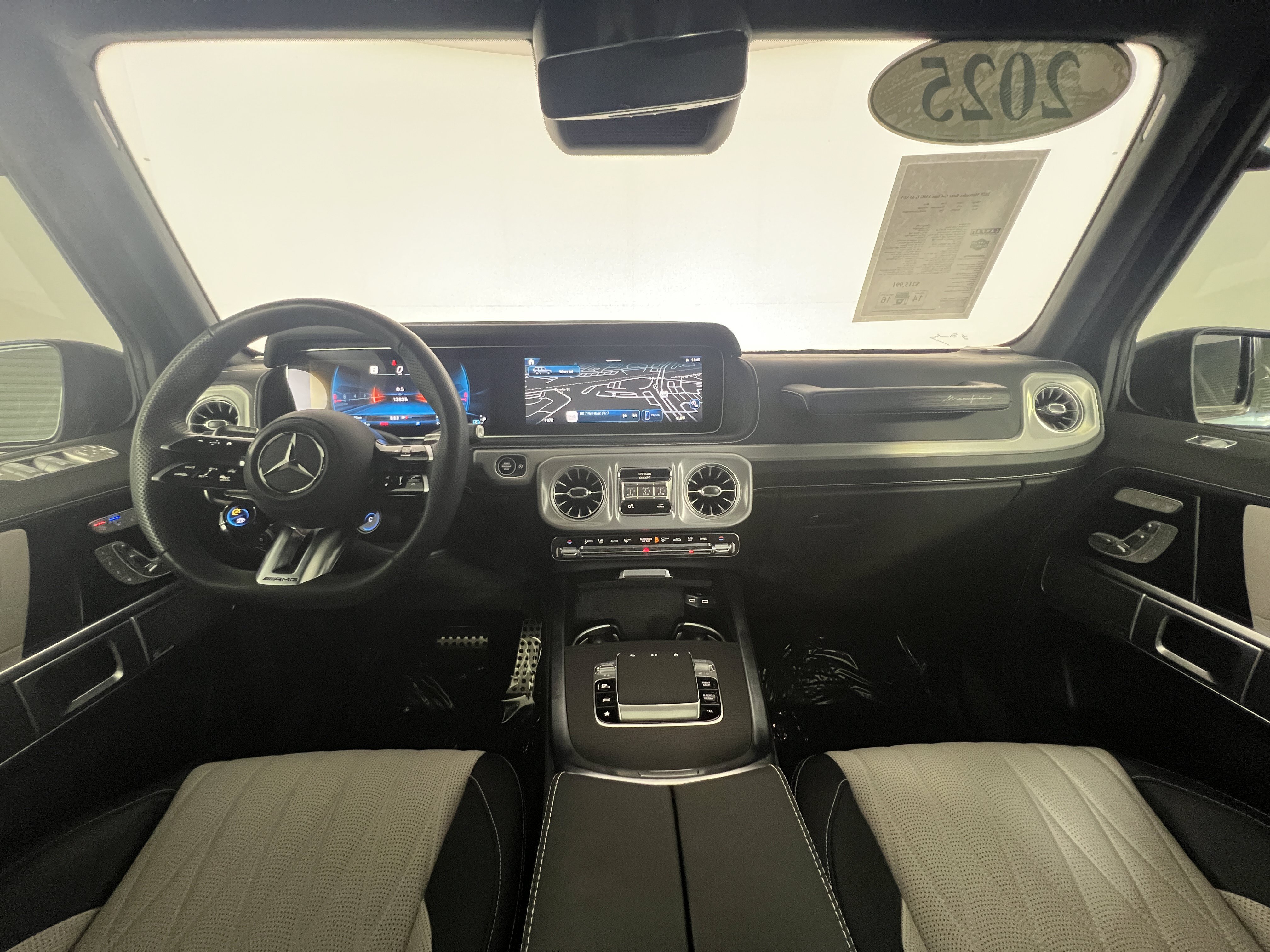 Certified 2025 Mercedes-Benz G 63 AMG 4MATIC image 11