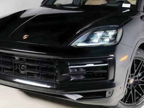 New 2026 Porsche Cayenne AWD/4WD image 28