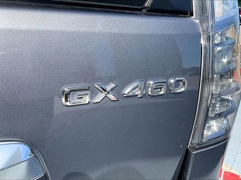Used 2021 Lexus GX 460 Premium w/ Premium Package AWD/4WD image 24