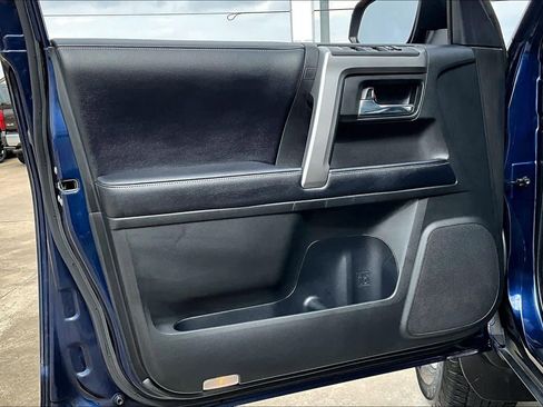 Used 2019 Toyota 4Runner SR5 image 22