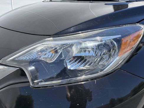 Used 2018 Nissan Versa Note SV FWD image 14
