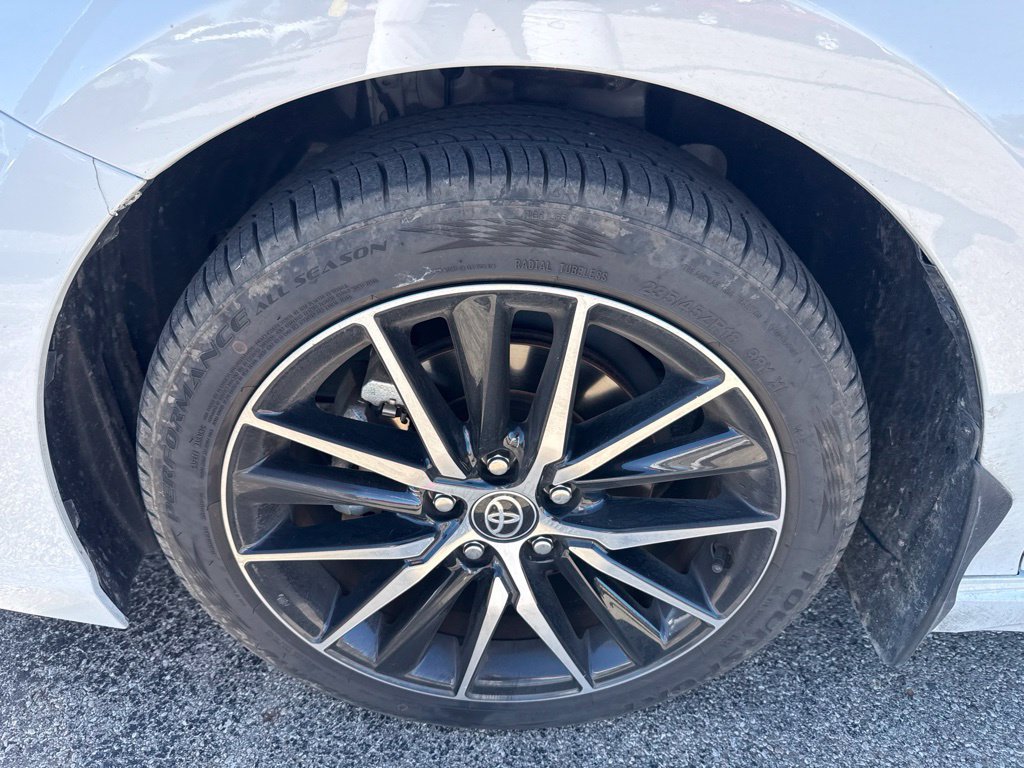 Used 2024 Toyota Camry SE w/ Cold Weather Package FWD image 12
