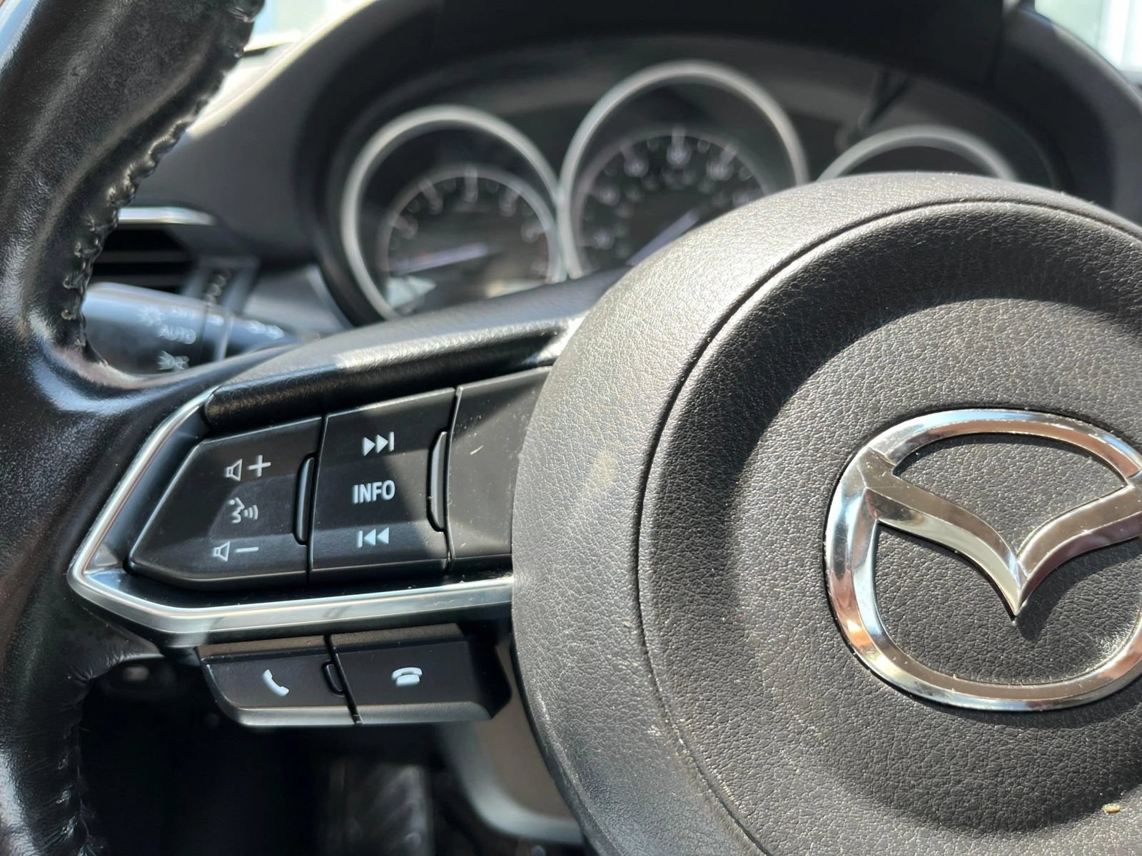 Used 2021 MAZDA MAZDA6 Carbon Edition FWD image 15