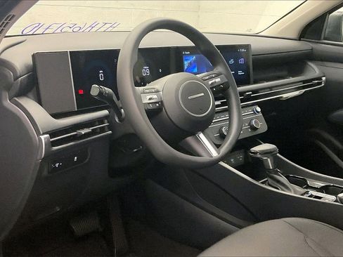 New 2026 Hyundai Tucson SE image 7